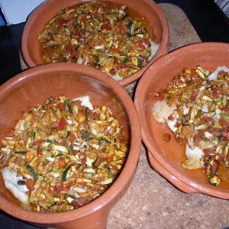 Camping Unique Tiny House With Natural Building Techniques