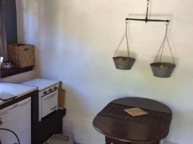 Unique Tiny House With Natural Building Techniques Figueiro Dos Vinhos